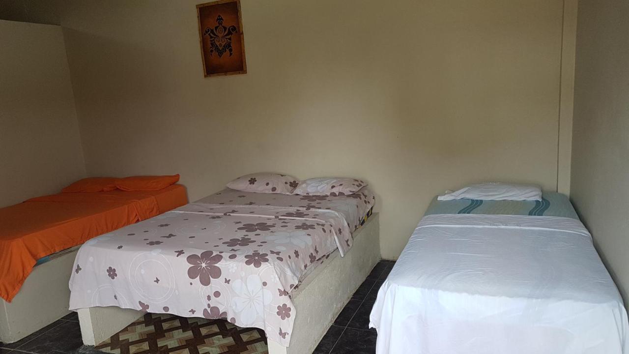 Montanita Garden Hostal Екстер'єр фото