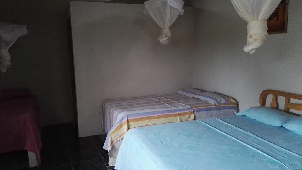 Montanita Garden Hostal Екстер'єр фото